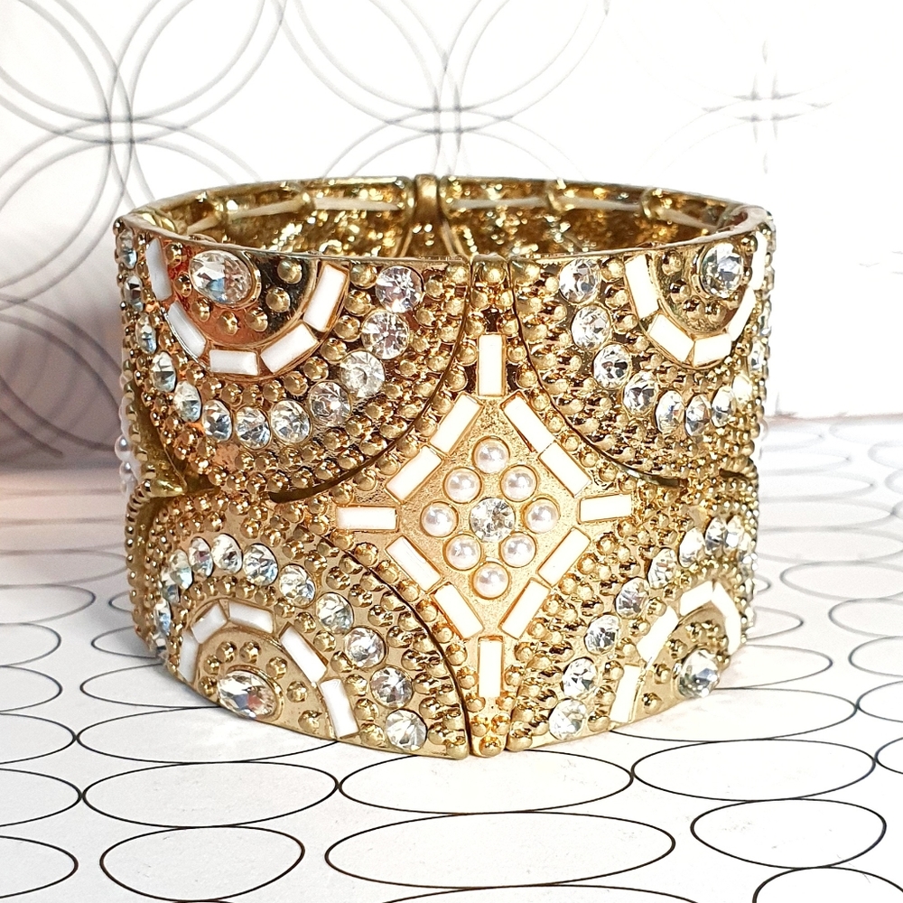 Gold Metal Rhinestones Stretch Bracelet